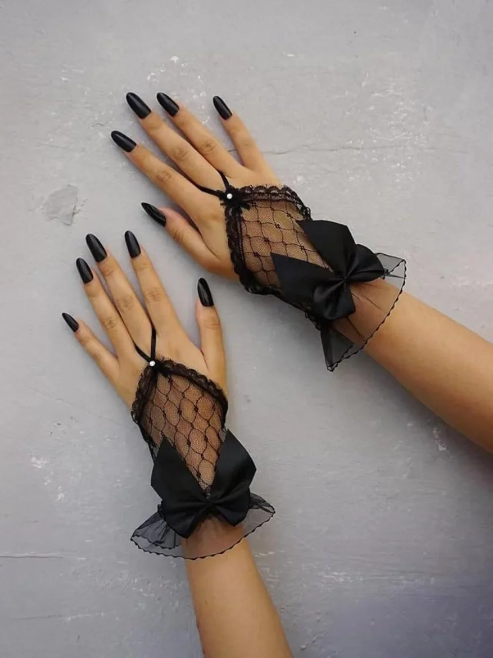Fingerless Mesh Wrist Gloves